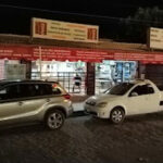 Mujer intenta cortarse las vendas en los baños del negocio «El Lucerito»