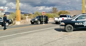 Sujetos armados despojan a familiar de su camioneta en la carretera de Libramiento Federal Guaymas-Hermosillo