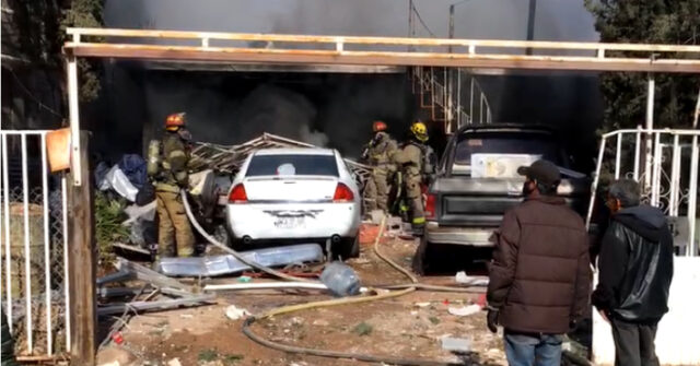 Se registra explosión e incendio en una vivienda de la colonia Esperanza