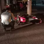 Muere joven motociclista al estrellarse contra un poste en la colonia Real del Sol