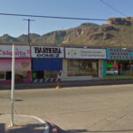 Ladrones pega cristalazo en negocio del Centro y se llevan productos y dinero en efectivo