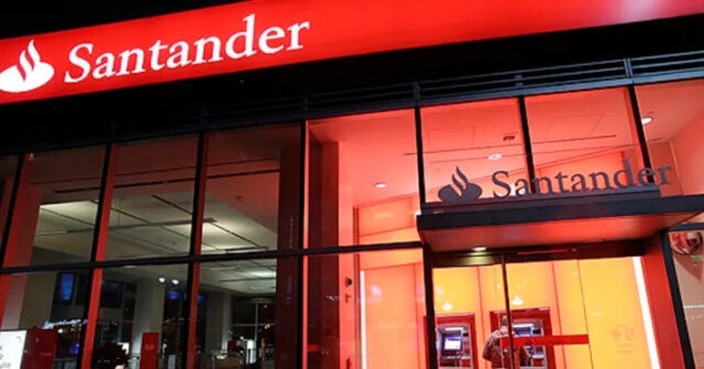 Banco Santander deposita por error 175 millones de dólares a un usuario durante Navidad