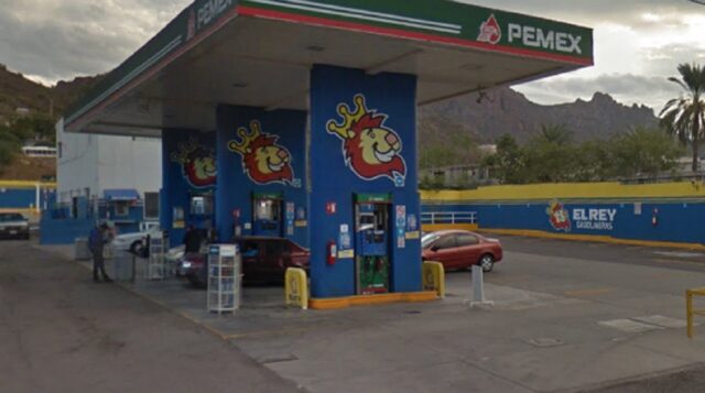 “Cliente” de la gasolinera El Rey se fue sin pagar el tanque lleno.