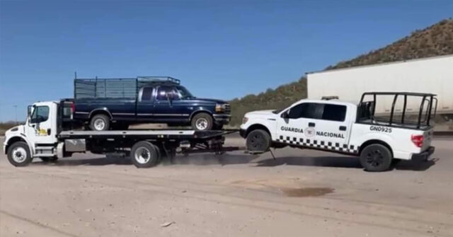 Decomisan vehículo clonado de la Guardia Nacional en Sonora