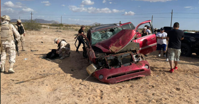 Turistas sufren accidente que deja cuatro heridos, entre ellos dos niños de 10 y 13 años en Sonora