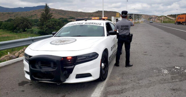 Sujetos armados despojan de camioneta a turista estadounidense en la carretera Guaymas-Ciudad Obregón