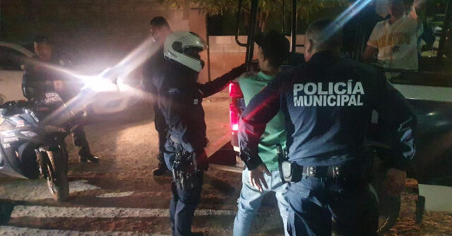 Policías capturan a presunto narcomenudista en la colonia Coloso