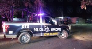 Movilización policiaca tras la ejecución a balazos de un hombre joven en la colonia Las Haciendas.