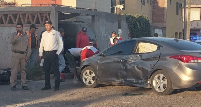 Sigue grave el motociclista que la mañana del viernes chocó en Guaymas Norte.