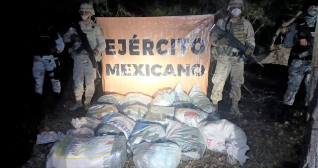 Parte de la droga asegurada tras la operación militar en Nogales.