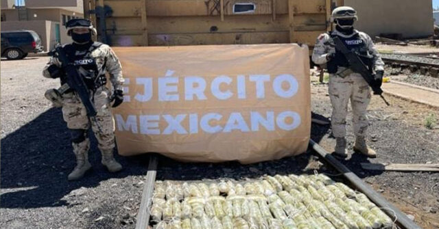 Asegura Ejército Mexicano droga Fentanilo en vagones del tren