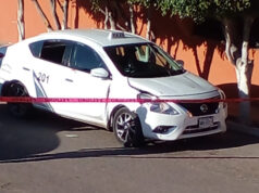 Delincuentes asaltan y apuñalan a taxista en el sector Guaymas Norte