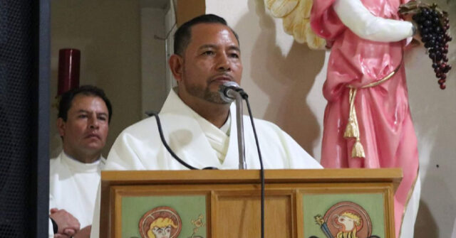 Asesinan al sacerdote José Guadalupe Rivas, director de la casa del migrante