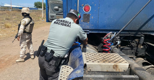 FGR asegura 265 litros de metanfetamina líquida al Norte de Guaymas