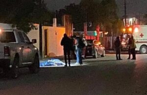 Muere hombre al explotarle un cohete en la cara
