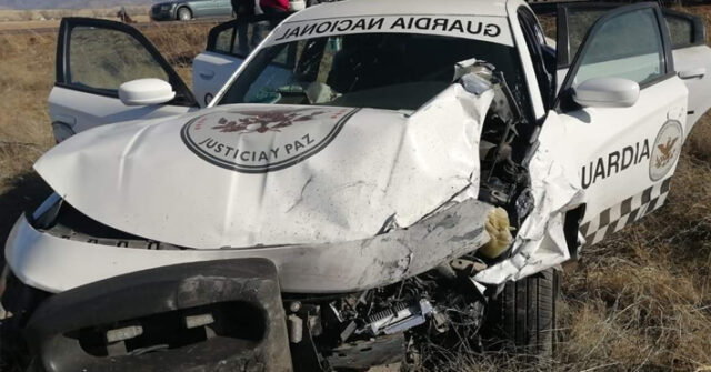 Elemento de la Guardia Nacional resulta herido al sufrir accidente en carretera Cananea-Agua Prieta