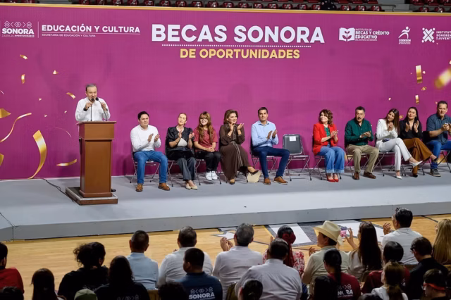 Gobernador Durazo beca a más de 600 atletas sonorenses y asegura su formación deportiva Gobernador Durazo beca a más de 600 atletas sonorenses y asegura su formación deportiva