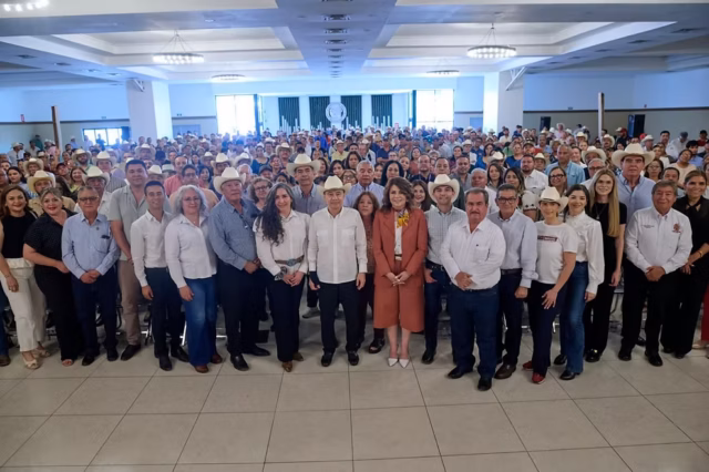 Durazo refuerza apoyo al campo con más de 144 millones en créditos y anuncia que duplicará recurso a productores Durazo refuerza apoyo al campo con más de 144 millones en créditos y anuncia que duplicará recurso a productores