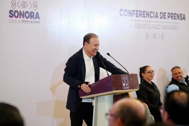 Durazo apuesta por la cultura: La Sauceda se fortalece con librería del FCE
