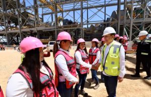 Gobernador Durazo fortalece la minería y ubica a Sonora en el top 5 de mayor exportación Gobernador Durazo fortalece la minería y ubica a Sonora en el top 5 de mayor exportación