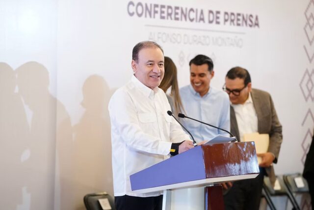 Gobernador Durazo destina la mayor inversión registrada en uniformes escolares; inicia distribución el 6 de mayo