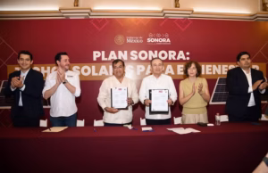Gobernador Durazo lleva energía solar a hogares para reducir hasta 70% el recibo de luz Gobernador Durazo lleva energía solar a hogares para reducir hasta 70% el recibo de luz