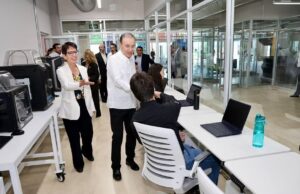 Gobernador Durazo profesionaliza a 350 mil sonorenses en inteligencia artificial con Microsoft Gobernador Durazo profesionaliza a 350 mil sonorenses en inteligencia artificial con Microsoft