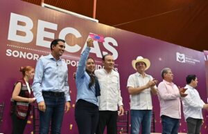 Amplía Gobernador Durazo convocatoria de Becas Sonora de Oportunidades para universidades públicas