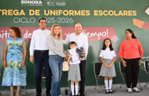 Arranca Gobernador Durazo distribución de uniformes escolares gratuitos Sonora Arranca Gobernador Durazo distribución de uniformes escolares gratuitos Sonora