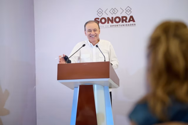 Gobernador Durazo acelera modernización del malecón de Guaymas; obra alcanza 35% de avance