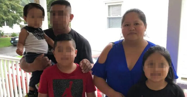 Madre estrangula a sus tres hijos y luego se quitan la vida