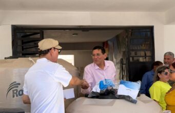 Ayuntamiento de Empalme entrega tinacos subsidiados a través del programa Mariana Trinitaria Ayuntamiento de Empalme entrega tinacos subsidiados a través del programa Mariana Trinitaria