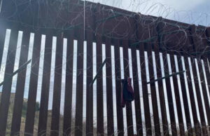 Muere mujer al quedar colgada en muro fronterizo por Sonora Muere mujer al quedar colgada en muro fronterizo por Sonora