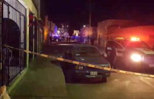 Enfrentamiento entre sicarios y policías deja dos muertos y dos heridos en el Centro de Guaymas Enfrentamiento entre sicarios y policías deja dos muertos y dos heridos en el Centro de Guaymas.