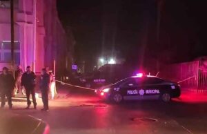 Enfrentamiento a balazos deja varios militares heridos en pleno Centro de Guaymas Enfrentamiento a balazos deja varios militares heridos en pleno Centro de Guaymas.