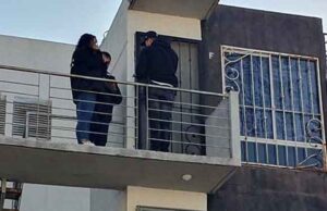 Niño de 10 años apuñala a su madre porque le prohibió usar el celular