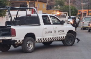 Catean vivienda de pareja «levantada» y encuentran armas y droga en la Miguel Hidalgo