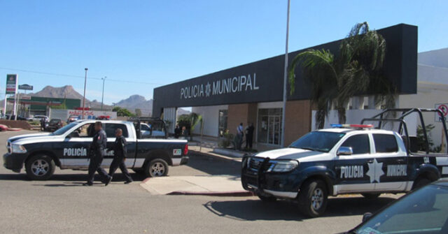 Policías protagonizan una riña dentro de la comandancia de policía en Guaymas