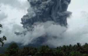 Entra en erupción volcán Bulusan y sepulta a dos municipios Entra en erupción volcán Bulusan y sepulta a dos municipios